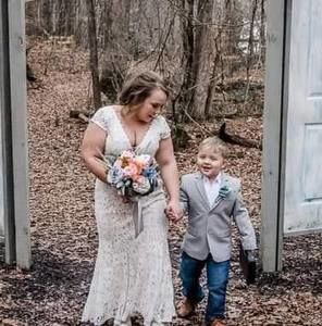 Meet your Posher, Whitney